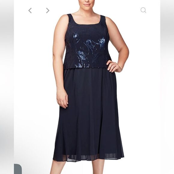 Elegant Navy Blue Sleeveless Dress - Picture 13 of 16